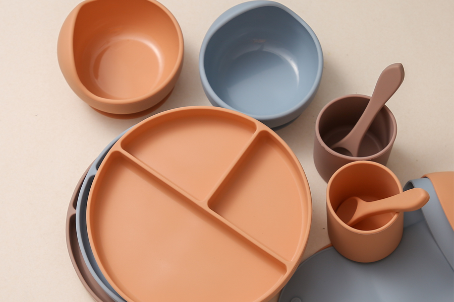 Infant feeding bowl set